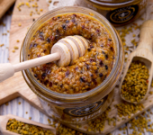 Miód z pyłkiem pszczelim