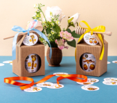 1 miód w kartoniku na urodziny ze znakami zodiaku