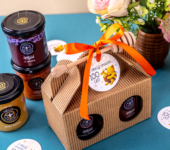 2 miodziki w kartoniku na urodziny ze znakiem zodiaku