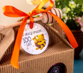 2 miodziki w kartoniku na urodziny ze znakiem zodiaku